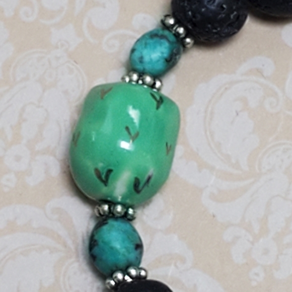 African Turquoise Owl Lavastone Beaded Crystal Bracelet - Picture 4 of 7